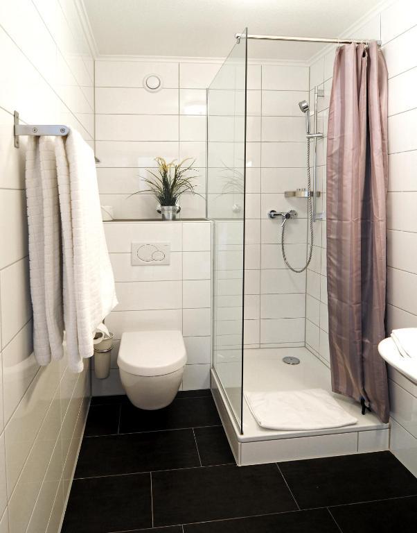 Scheid'S Hotel - Restaurant Wasserliesch Room photo
